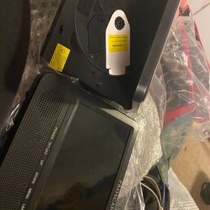 Car tv & dvd player((proscan))